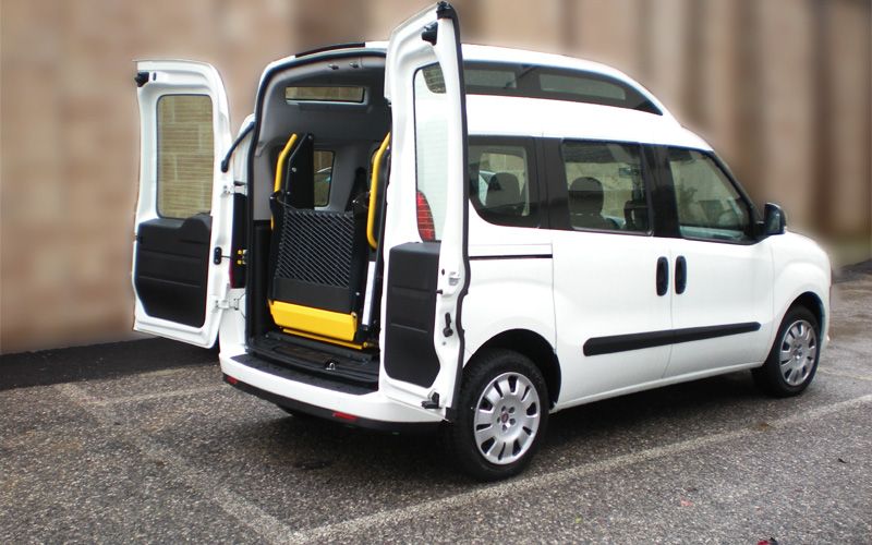 DOBLO' TETTO ALTO ALLESTIMENTO DISABILI